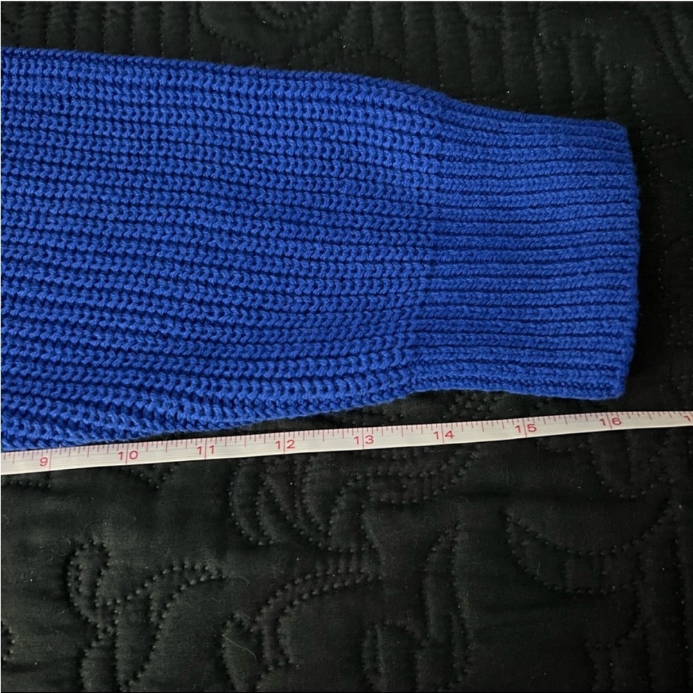 Express Black, Blue, & White Crewneck Chevron Shaker Knit Oversized Sweater, Sm - Picture 11 of 11